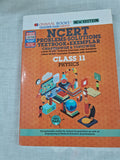 Oswaal Books' NCERT Problems-Solutions Textbook + Exemplar for Class 11 Physics